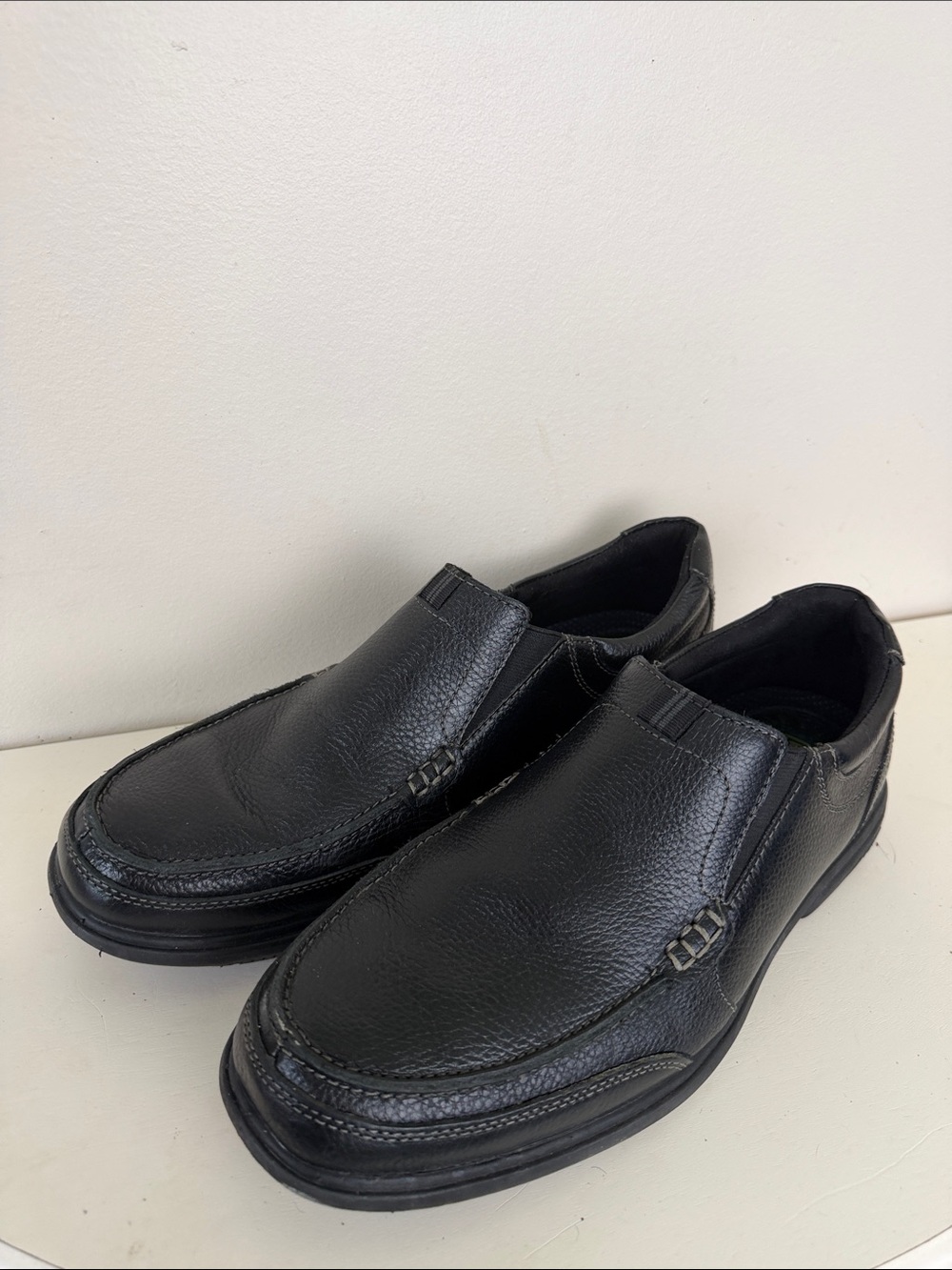 (2397) Nunn Bush Men's Black Slip-On Leather Dress Shoes, Size: 10M